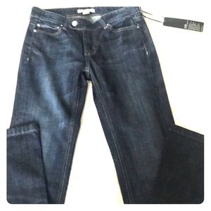 White House/Black Market Jeans Noir. Size OR.